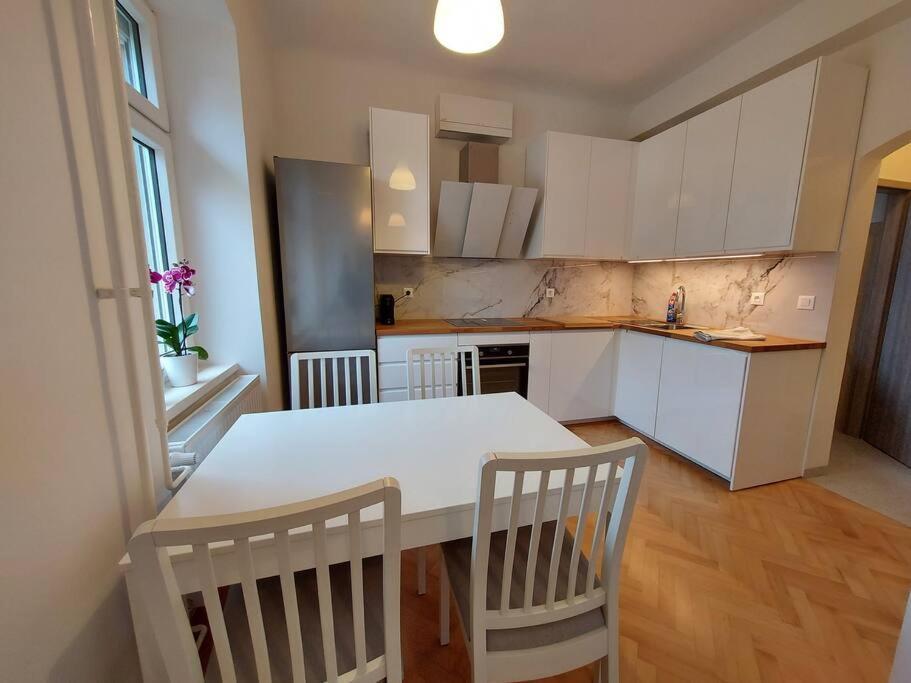 Apartment Bezigrad Liubliana Exterior foto